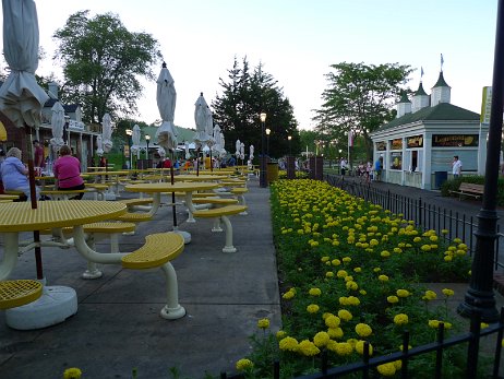Adventureland Park 2010 Photo by Allen Huffman of DisneyFans.com